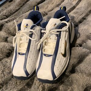 #313 NWT White and Blue Nike Air  Athletic Sneakers